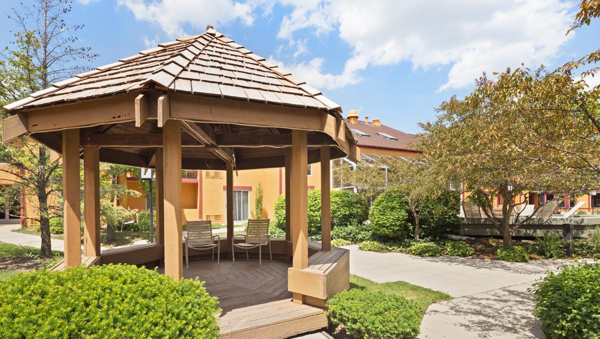Chicago Club Inn & Suite Oakbrook Terrace Exterior photo